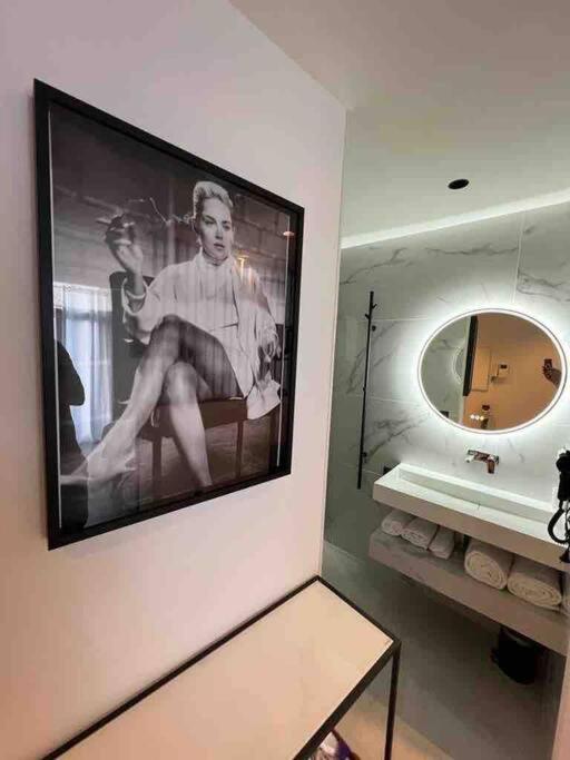 Suite Luxe Jacuzzi Cannes Luaran gambar