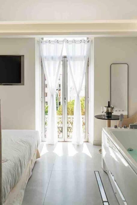 Suite Luxe Jacuzzi Cannes Luaran gambar